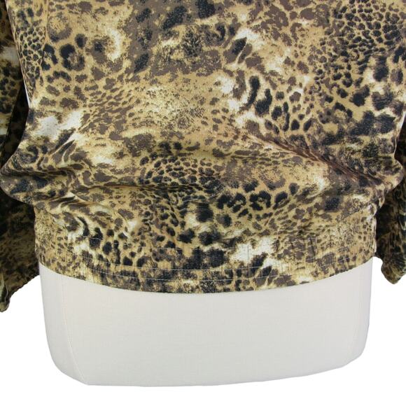 K.T. Golf Windbreaker Jacket Full Zip Front Animal Print Motif Sz Medium Pockets - Picture 6 of 11